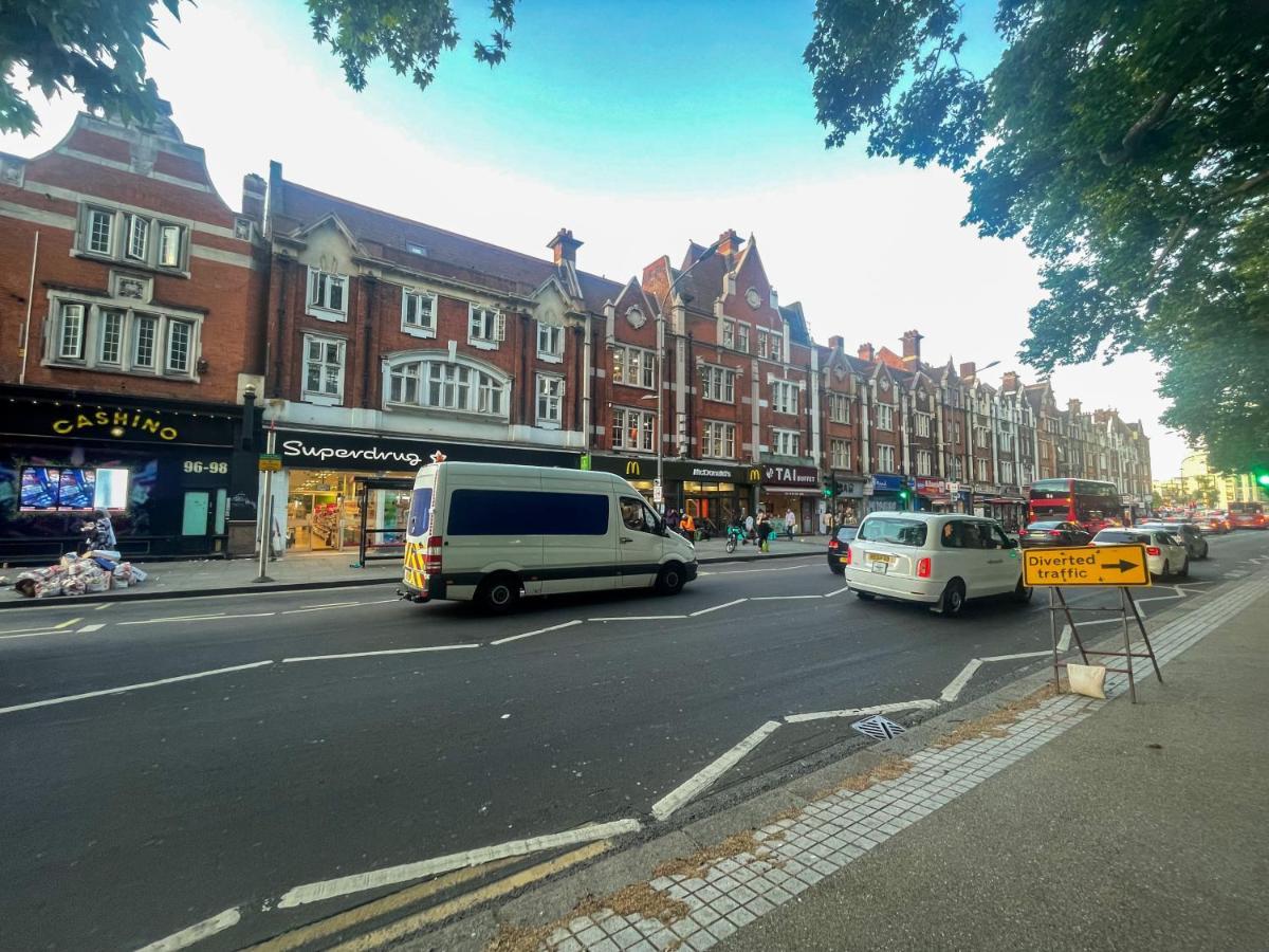 96 Uxbridge Road Apartments Londen Buitenkant foto